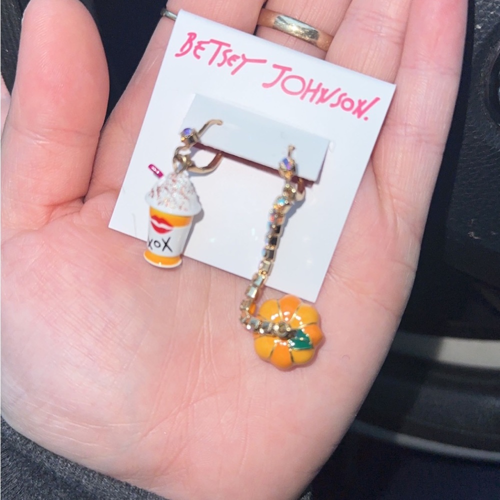 betsy johnson earings